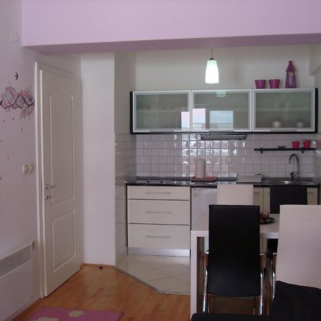 Apartments Nela Ohrid Bagian luar foto