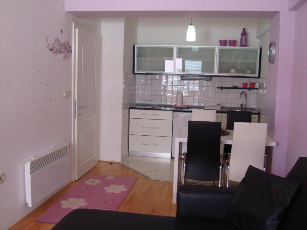 Apartments Nela Ohrid Bagian luar foto